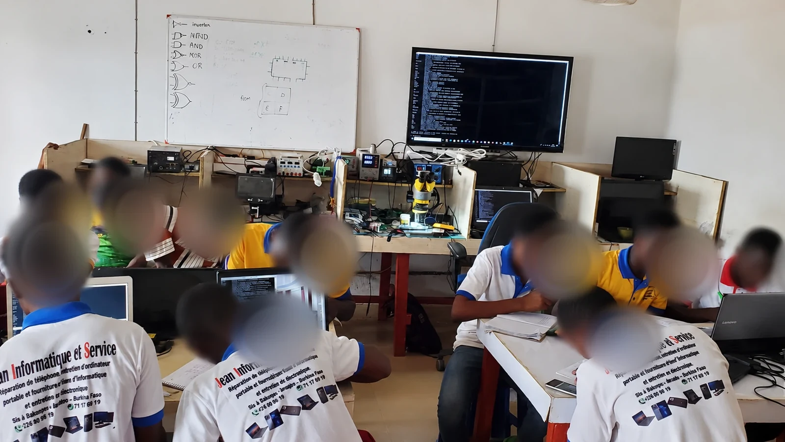 Salle de formation pratique J.I.S